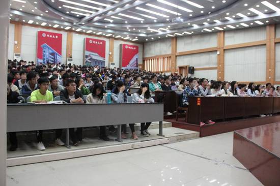 http://news.henu.edu.cn/__local/A/83/7A/59D7BD82850282BC45D3C4491A5_982B047A_16CD4.jpg